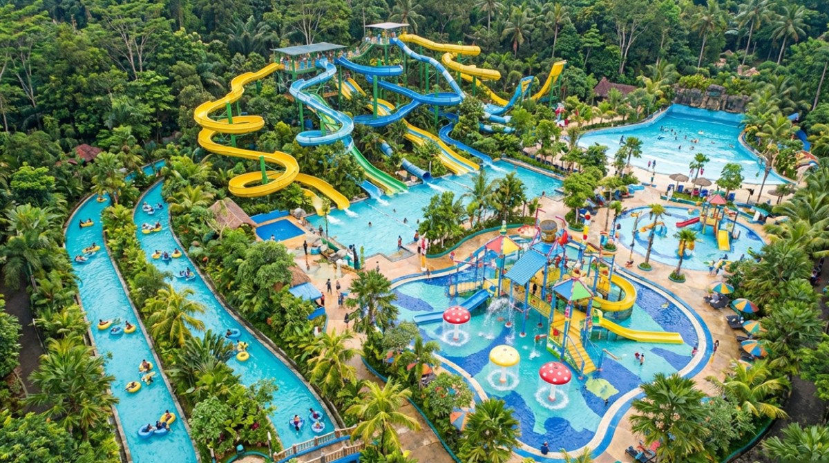 Img-Water_Feature_Architectural_Grandeur